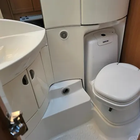 Campingplatz Koselig Og Enkelt I Campingvogn, Toilet But No Shower Trondheim